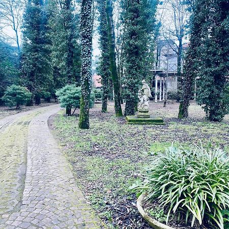 La Casa Dei Nonni Di Leini' Villa Esterno foto