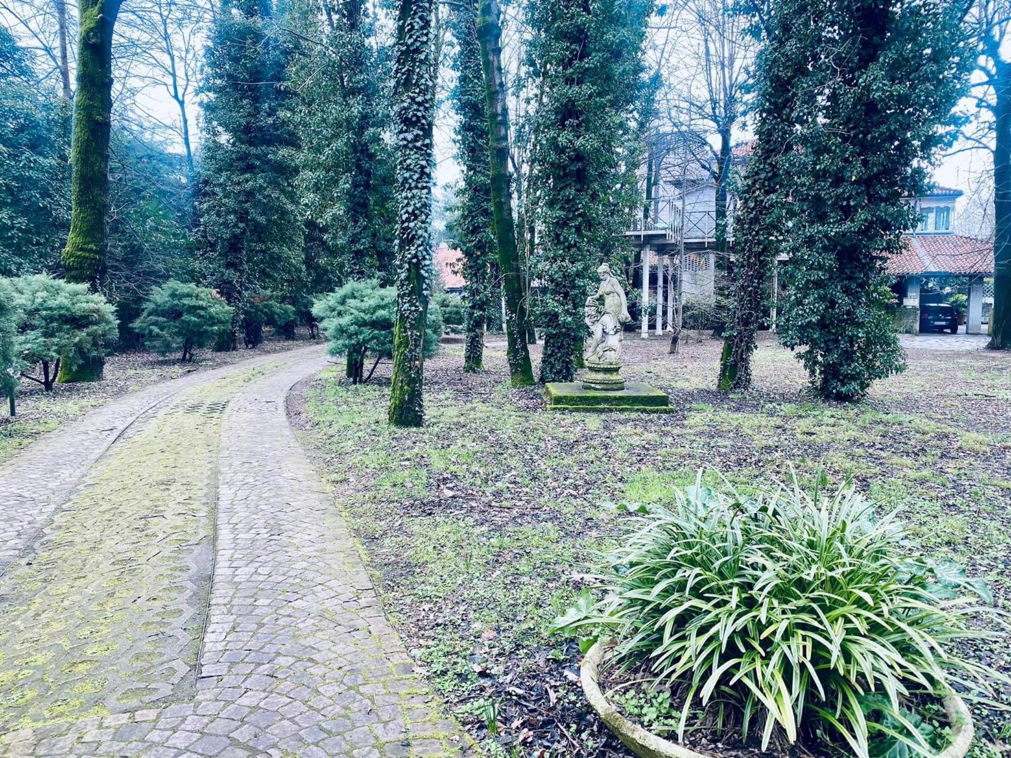 La Casa Dei Nonni Di Leini' Villa Esterno foto